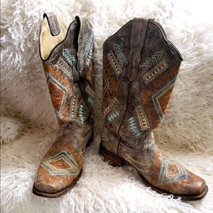 Corral Aztec Boots 😍